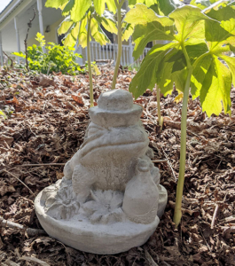 cement-statuary-haven-house-farm-vermont